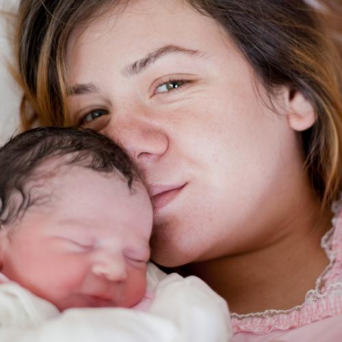 Poród to dla wielu kobiet jedno z najważniejszych życiowych doświadczeń. (Fot. iStock)