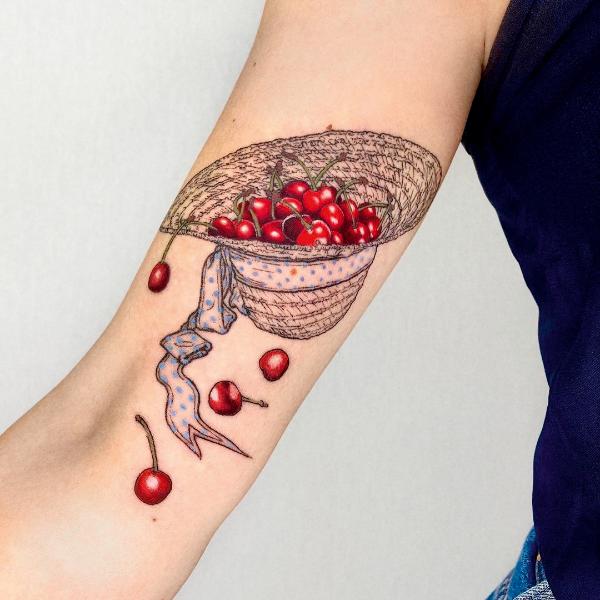 Tatuaż graficzny – Magdalena Sawicka IG @magdalena_sawicka