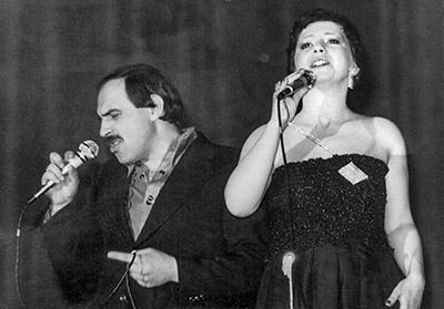 Ewa Bem na koncercie z Andrzejem Zauchą, lata 80. (Fot. archiwum domowe Ewy Bem)