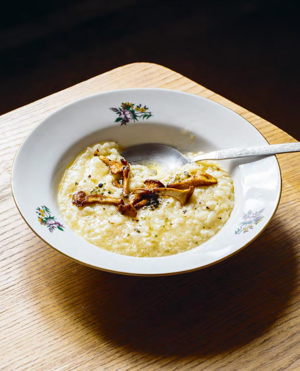 Skandaliczne risotto z kurkami (Fot. Justyna Chrobot/materiały prasowe)