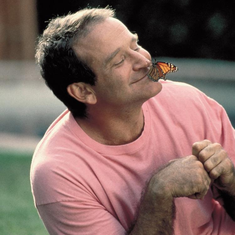 Robin Williams był wrażliwcem kochanym przez tłum. Rozbawiał i wzruszał widzów, jednocześnie zmagając się z własną depresją. (Fot. Hollywood Pictures/Forum)