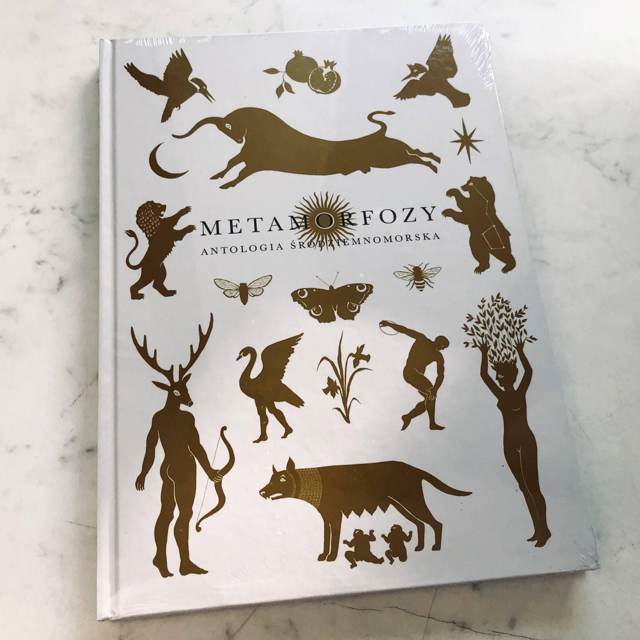  Album Metamorfozy Antologia Śródziemnomorska to piękne wydanie Wydawnictwa Lente z wyjątkowymi ilustracjami Natalii Olbiński. (Fot. Wydawnictwo Lente)