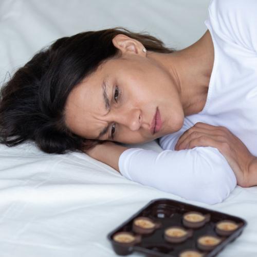 Zaburzenia odżywiania to najczęściej wynik nieumiejętnego radzenia sobie ze stresem. (fot. iStock)