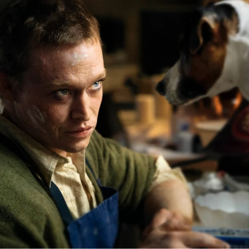 Caleb Landry Jones w filmie Luca Bessona „Dogman” (Fot. materiały prasowe)