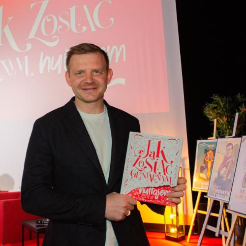 Rafał Zawierucha na premierze książki „Jak zostać genialnym hultajem” (Fot. materiały partnera)