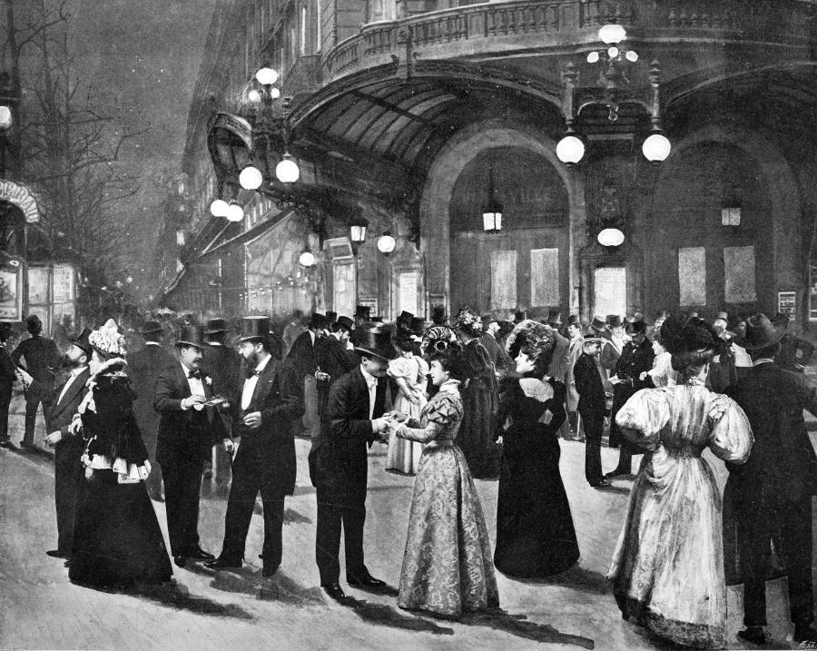 Wnętrze Le Théâtre du Vaudeville podczas antraktu (1900). (Fot. The Print Collector  / Alamy Stock Photo)