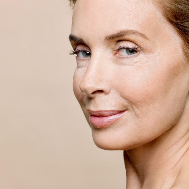 W 2020 roku pojawi się więcej kosmetyków do skóry dojrzałej (Fot. Getty Images)