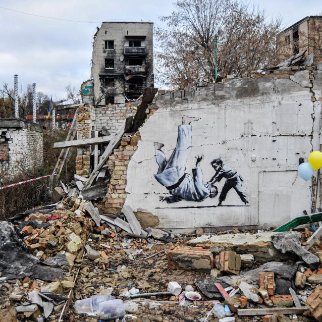 Mural Banksy'ego w Ukrainie (Fot. Sergei Chuzavkov/Zuma Press/Forum)