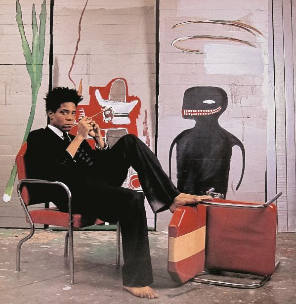 Jean-Michel Basquiat w swojej pracowni (Fot. East News)