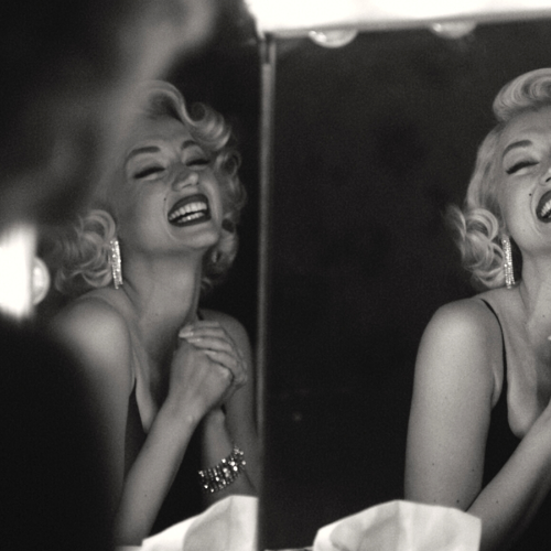 „Życie Normy Jean tak naprawdę nikogo nie interesowało i nadal nie interesuje, za to wszyscy chcą wiedzieć jak najwięcej o Marilyn Monroe. Właśnie z tego powodu ten film mnie głęboko poruszył” – mówi psycholożka Martyna Harland. (Fot. materiały prasowe)