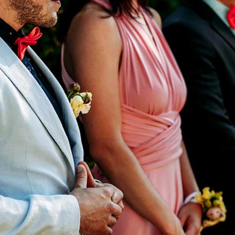 Poznaj uniwersalne zasady, którymi warto się kierować przy wyborze weselnej stylizacji. (Fot. materiały prasowe)