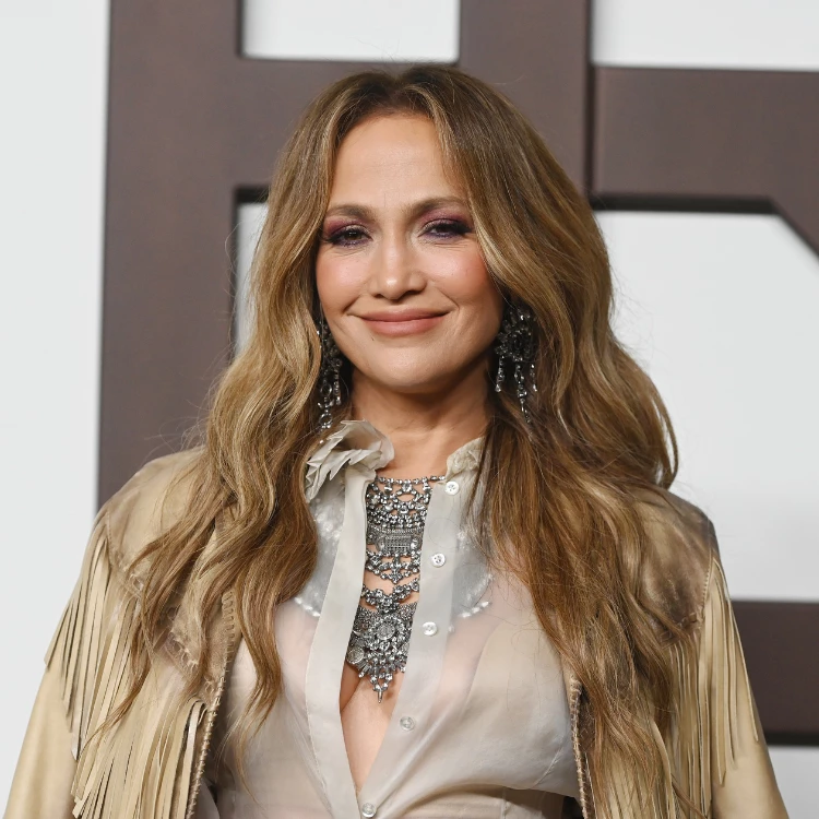 Jennifer Lopez (Fot. Gilbert Flores/WWD/Getty Images)
