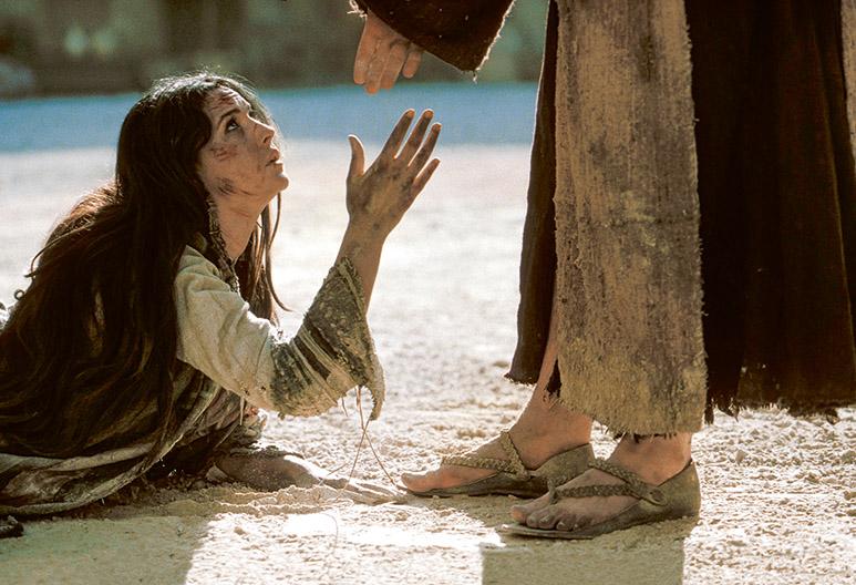„Pasja” (2004). W tym kontrowersyjnym filmie Mela Gibsona zagrała Marię Magdalenę, w dodatku w języku aramejskim. (Fot. BEW Photo)
