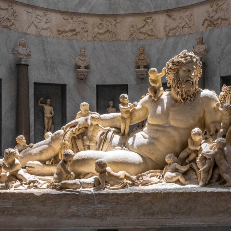 Rzeźba przestawiająca rzymskiego Boga Rzecznego, Nila. Muzeum Pio-Clementino, część Muzeów Watykańskich. (Fot. BEW PHOTO) 
