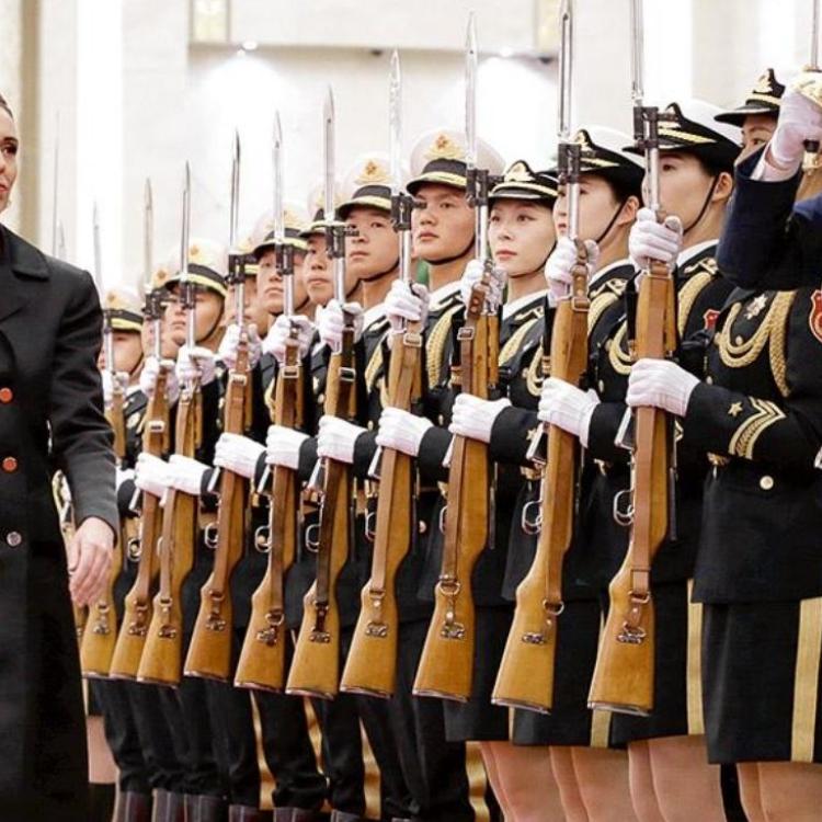 Premierka Nowej Zelandii Jacinda Ardern w czasie wizyty w Chinach (Fot. Forum)