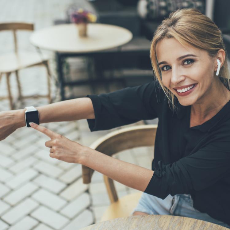 Najlepszy smartwatch dla kobiety - jak wybrać.  (Fot. materiały partnera) 