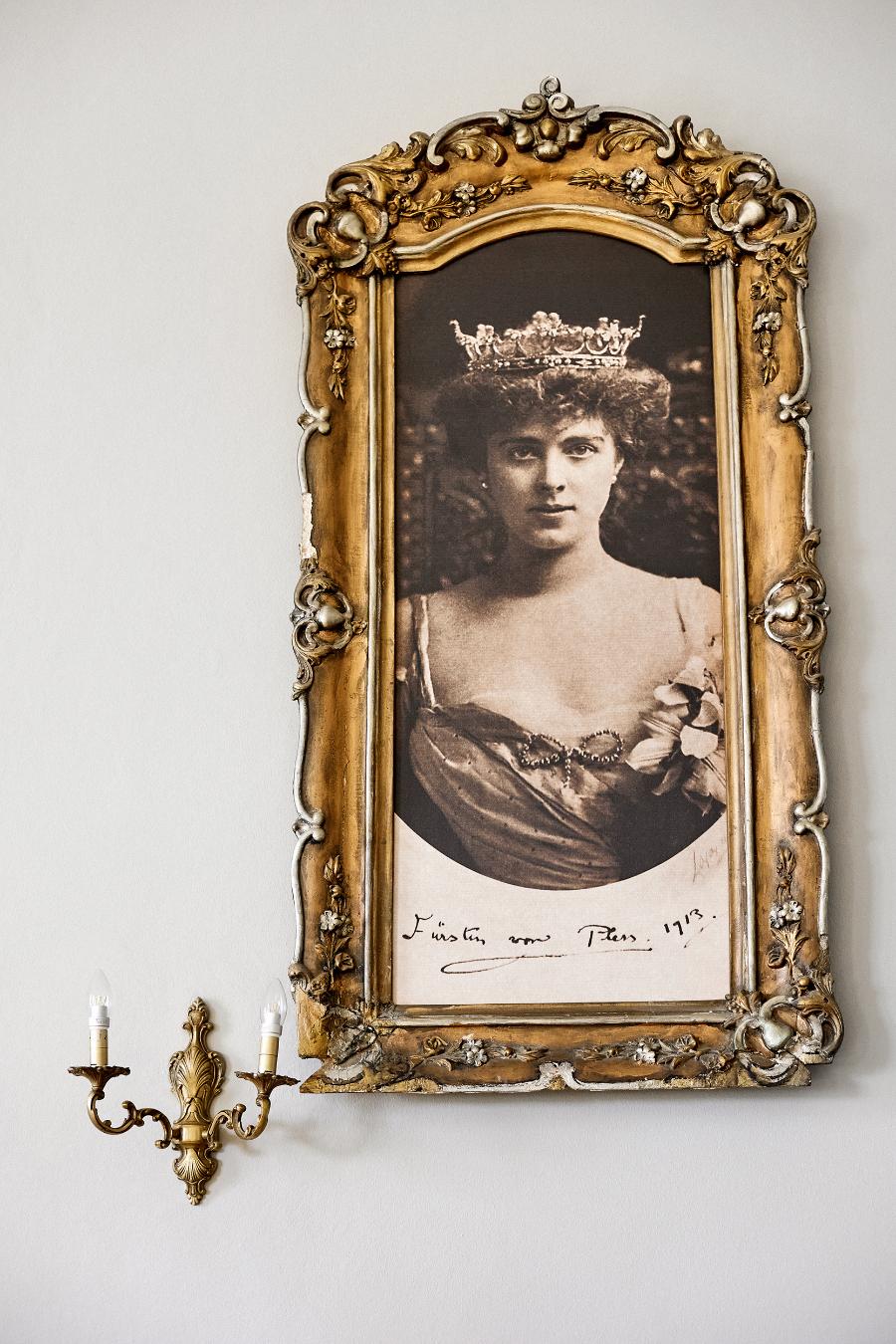 Maria Teresa Oliwia Hochberg von Pless, księżna pszczyńska, hrabina von Hochberg, baronowa na Książu, zwana Daisy (Fot. proksaphotography.com)