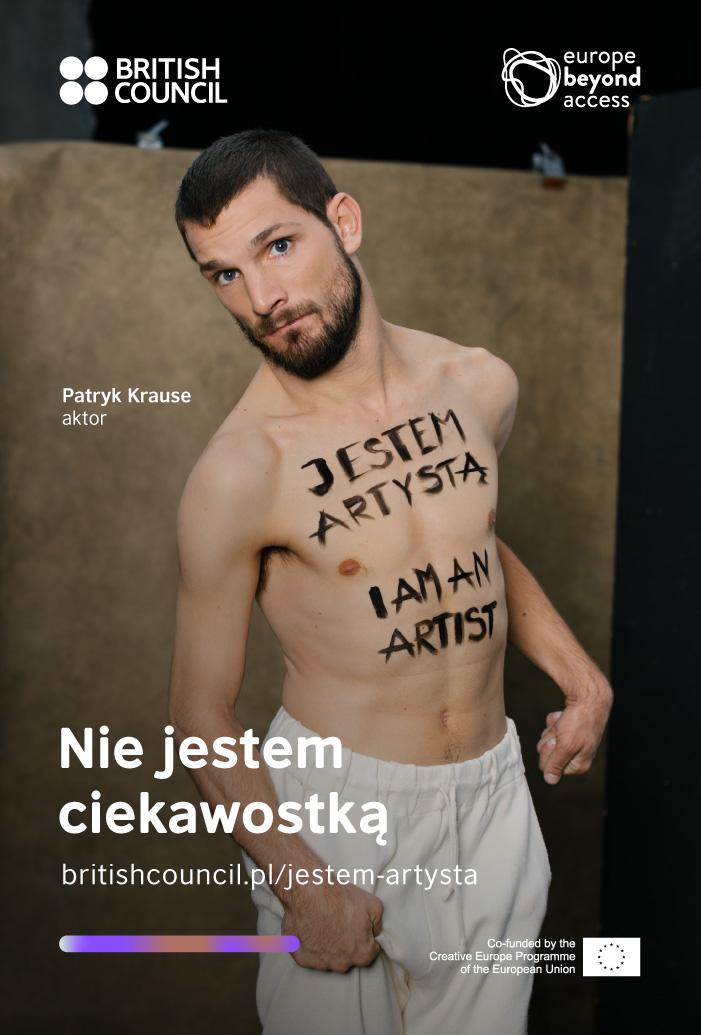 Patryk Krause, artysta teatralny z dziecięcym porażeniem mózgowym, jeden z bohaterów kampanii „Jestem artystą!” (Fot. Renata Dąbrowska)