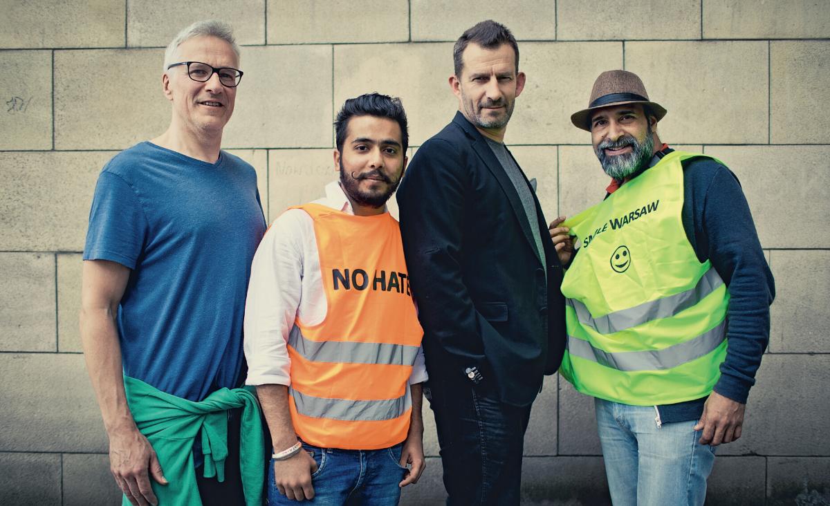  Działacze organizacji Smile Warsaw, od lewej: Piotr Podworski, Rajat Rana, Andy Eddles i Mo Khera. (Fot. Albert Zawada)