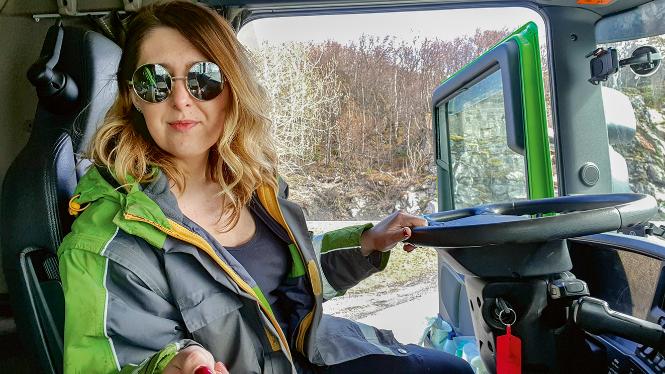 Karolina Plecha: W Norwegii kierowca to kierowca – bez względu na płeć. Północ jest jednak wymagająca. Samo kierowanie to za mało. (Fot. archiwum prywatne)
