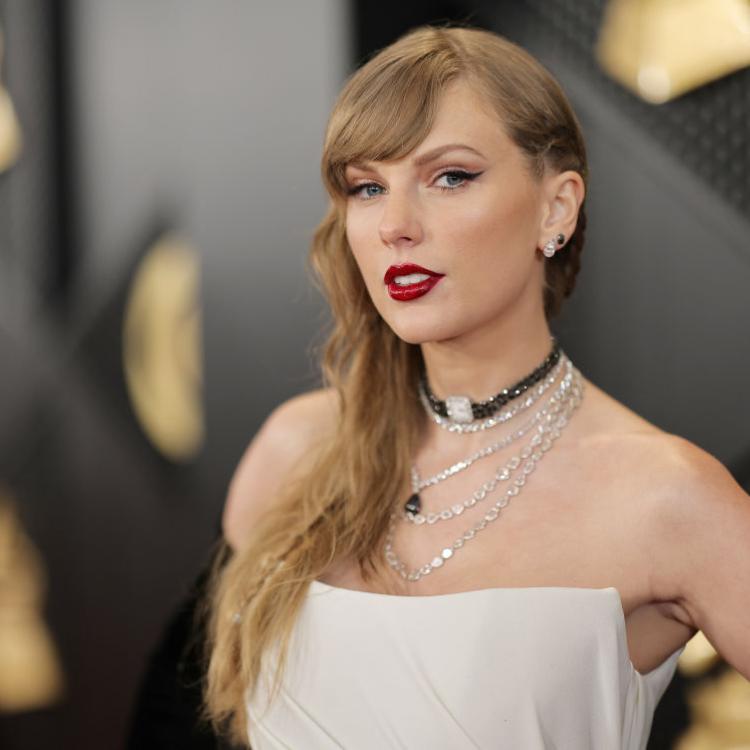 Taylor Swift ogłosiła nadejście swojego 11. albumu na gali rozdania nagród Grammy, na której otrzymała swoją czwartą statuetkę. (Fot. Neilson Barnard/Getty Images for The Recording Academy)