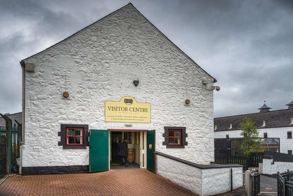 Stara destylarnia whisky w Irlandii Północnej (Fot. iStock)