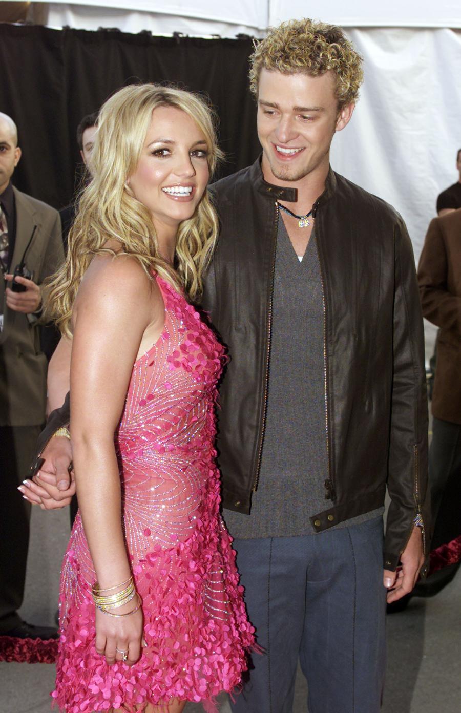 Britney Spears i Justin Timberlake w 2002 roku (Fot. Adrees Latif/Reuters/Forum)