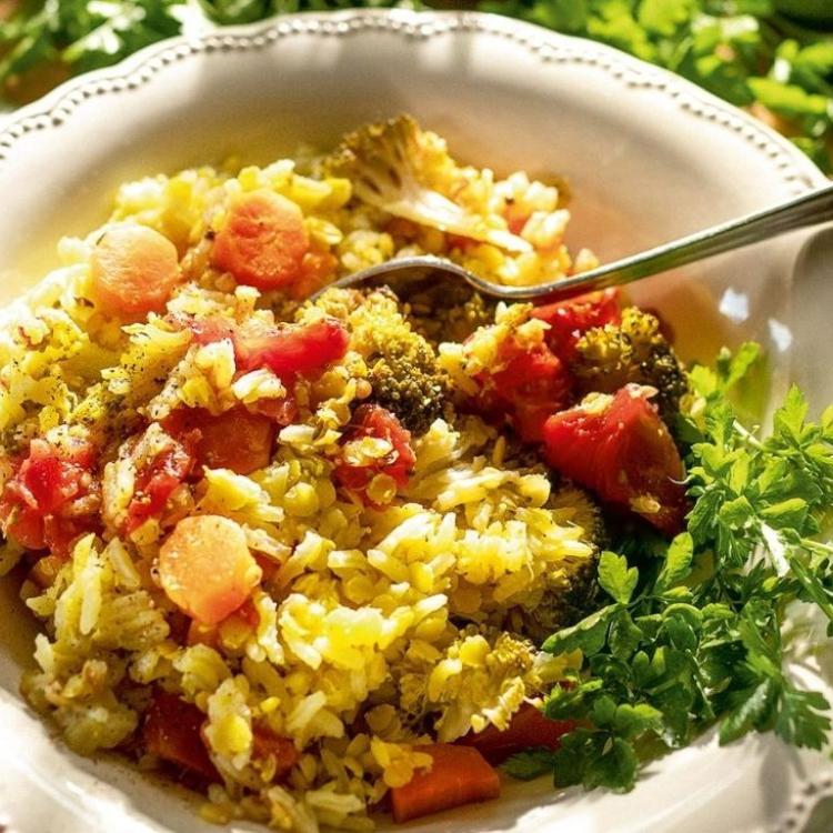 Ryż z soczewicą i warzywami to podstawowe danie joginów. (Fot. Robert Wolański)