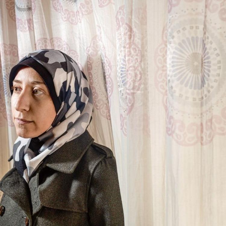 Dr Amani Ballour w swoim domu w Gaziantepie, mieście w południowej Turcji, w pobliżu granicy z Syrią. (Fot. Forum)
