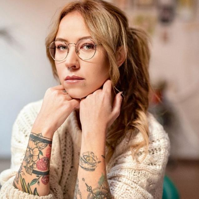 Kamila Abramczyk podkreśla, że oprócz roli dekoracyjnej tatuaże mają funkcję terapeutyczną. (Fot. Radosław Kaźmierczak)