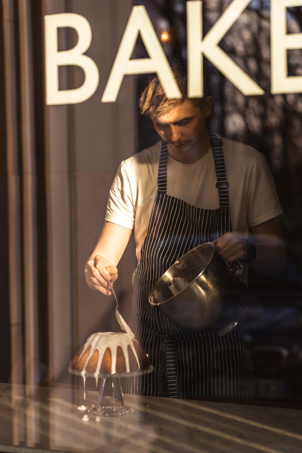 Na zdjęciu Michał Toczyłowski, szef kuchni Baken (Fot. Paulina Grzmil)