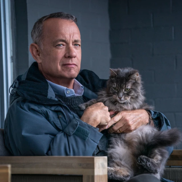 Tom Hanks w filmie „Mężczyzna imieniem Otto” (Fot. materiały prasowe UIP)