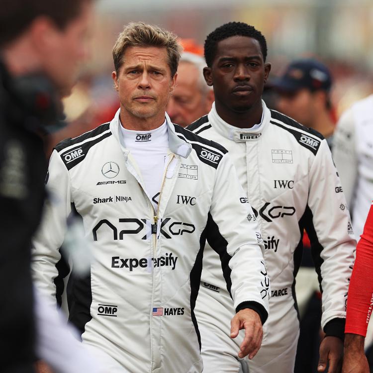 Brad Pitt na Grand Prix Wielkiej Brytanii Formuły 1 (Fot. Ryan Pierse/Getty Images)