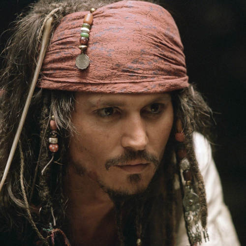 Przypominamy filmy „Piraci z Karaibów” – wszystkie części po kolei. Na zdjęciu Johnny Depp jako kapitan Jack Sparrow (Fot. Photo12/BEW Photo)