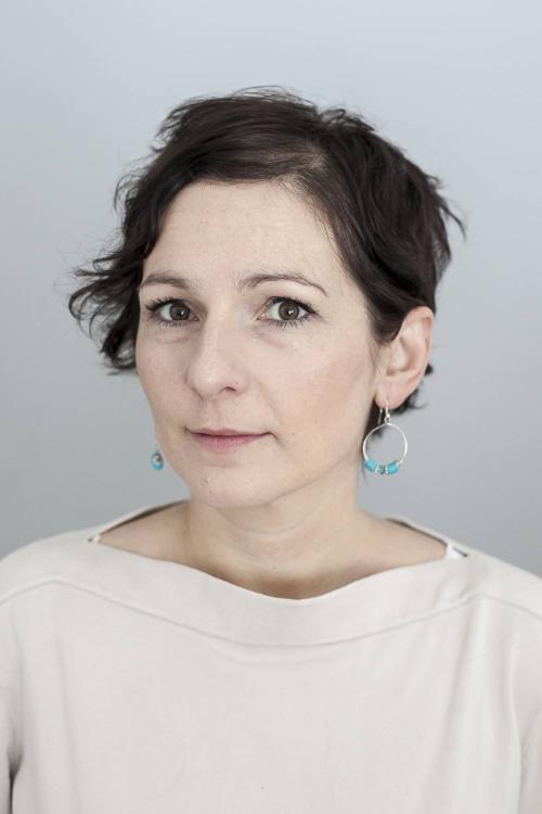 Kasia Sawko, instruktorka stolarki, założycielka projektu „Wióry lecą”, autorka poradników o renowacji mebli i stolarce dla początkujących (Fot. archiwum prywatne)