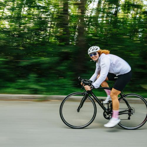 Rower to nie tylko świetny sposób na aktywny wypoczynek, ale też zdrowy i ekologiczny środek transportu. (Fot. iStock)