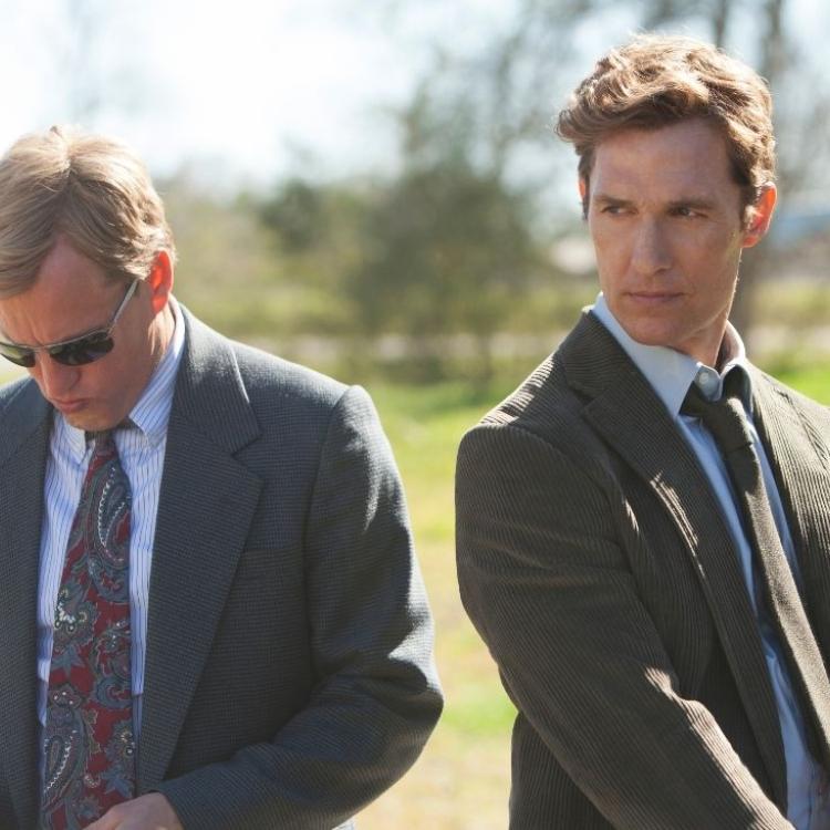 Woody Harrelson i Matthew McConaughey w serialu  „Detektyw” (Fot. materiały prasowe)