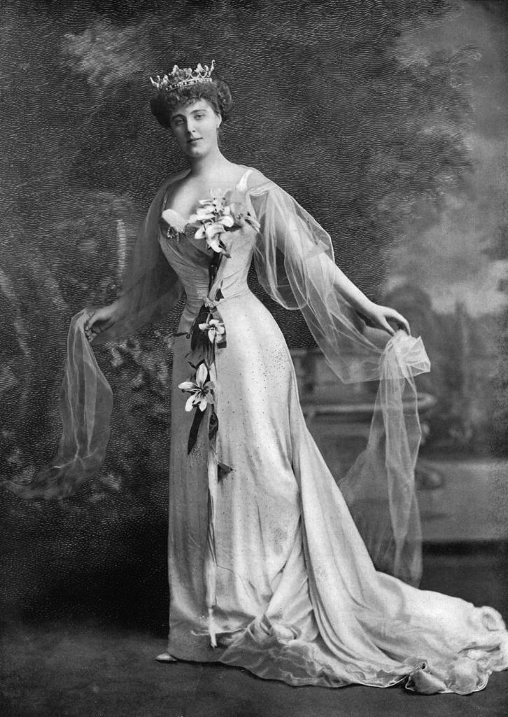 Księżna Daisy, 1902 r. (Fot. Mary Evans Picture Librar/Forum)