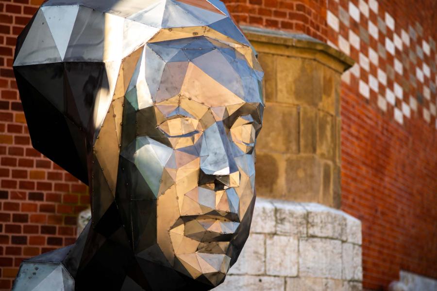 Rzeźba „Kobieta w czepcu” inspirowana słynnymi „Głowami wawelskimi”, Paweł Orłowski (Fot. materiały prasowe)