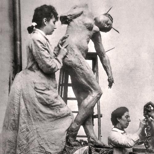 Camille Claudel przy pracy (1887) (Fot. BEW Photo)