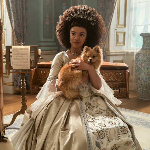 India Amarteifio jako Królowa Charlotta w serialu „Królowa Charlotta: Opowieść ze świata Bridgertonów” (Fot. Liam Daniel/materiały prasowe Netflix)