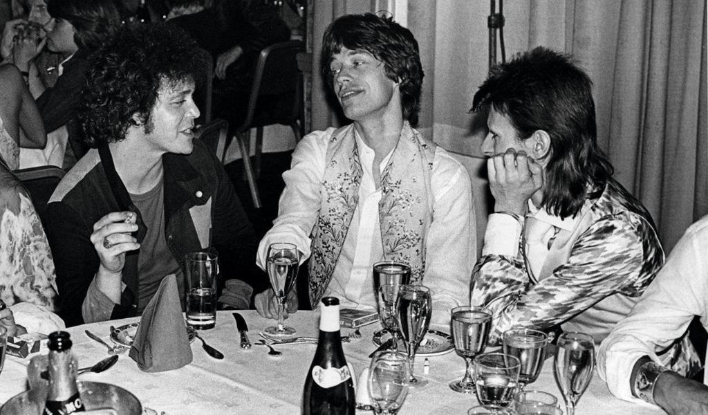 Lou Reed, David Bowie, Mick Jagger (Fot. materiały prasowe, Taschen Artists, Mick Rock 2012, Nathalie Rock, „Mick Rock. The Rise of David Bowie. 1972–1973”, wyd. Taschen, „Transformer”, wyd. Genesis Publications)
