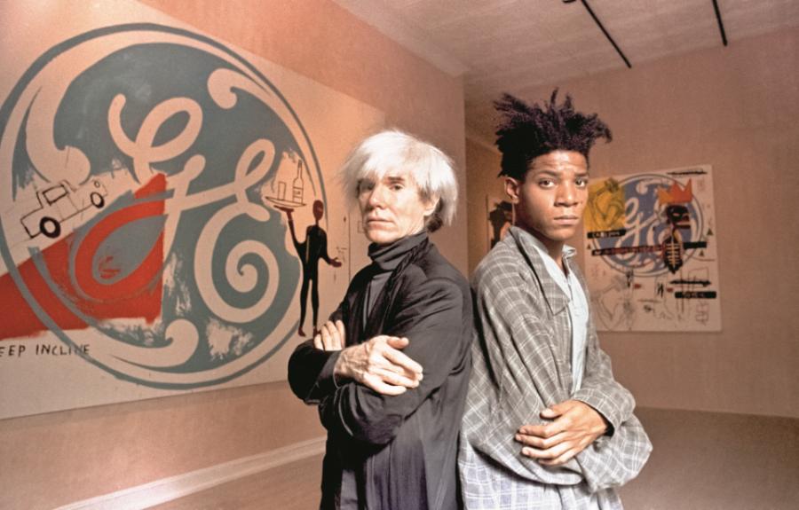Andy Warhol i Jean-Michel Basquiat na ich wspólnej wystawie w 1985 roku (Fot. East News)